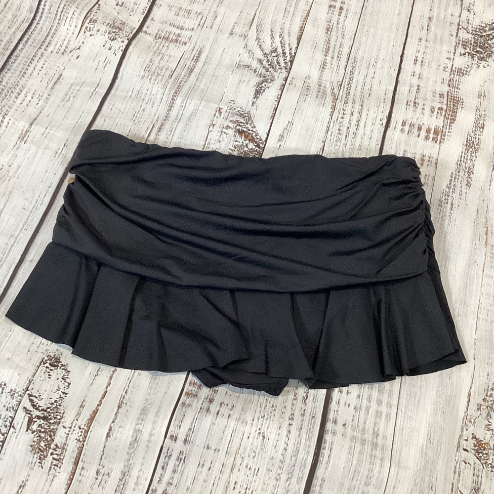 332. Ralph Lauren Black Ruffled Swim Skirt NWT Size 14